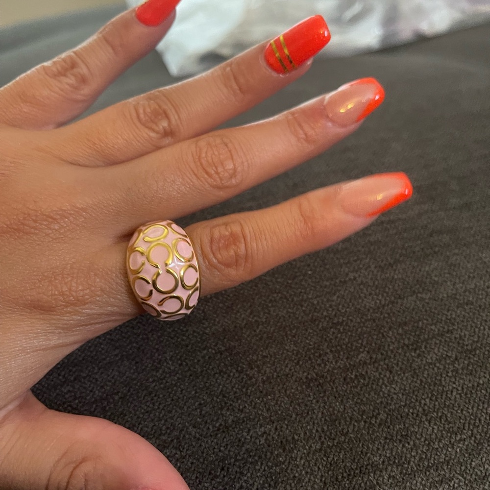 Coach Ring - Picture 2 of 3